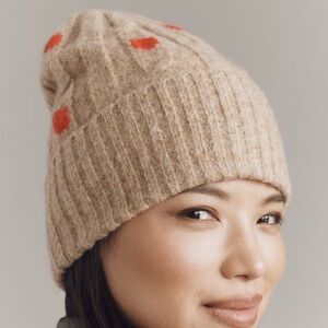 NWT Anthropologie Polka Dot Cable Beanie in Camel/Red